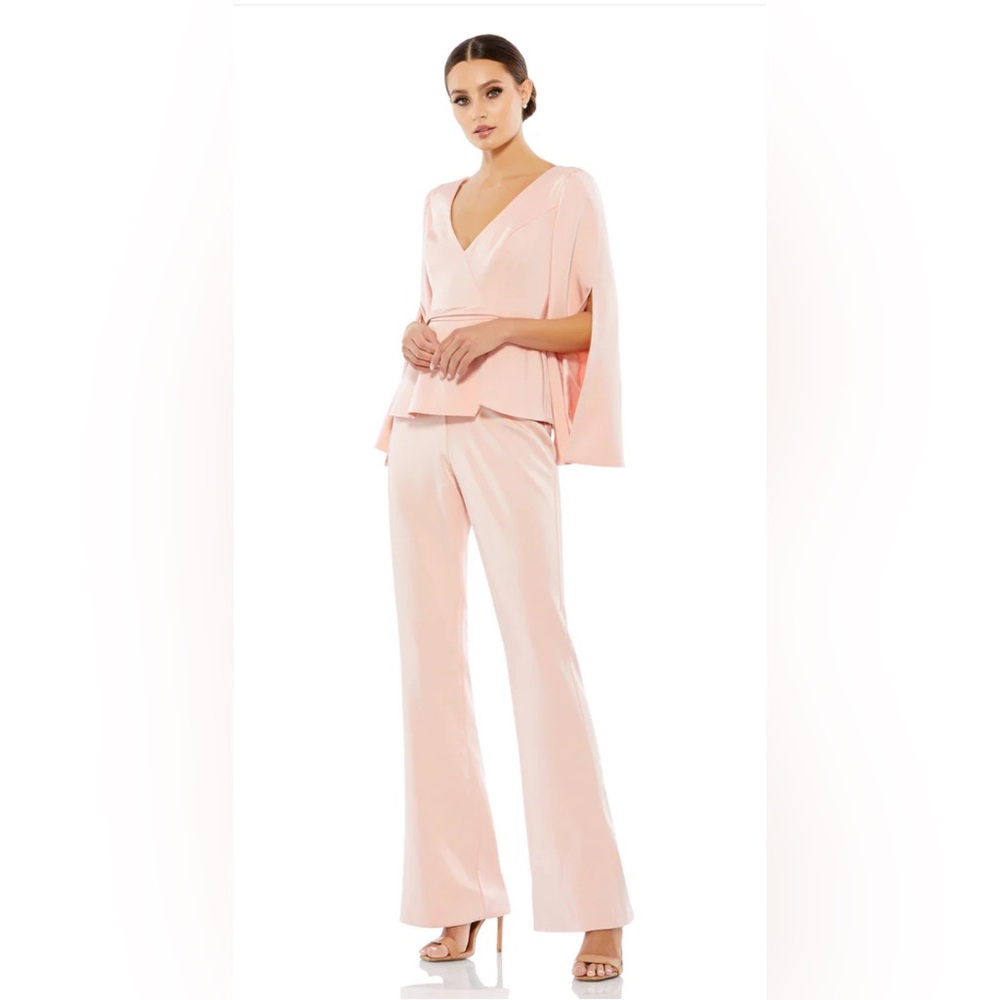 Mac Duggal style 11232, size 2 LONG SLEEVE TWO PIECE CREPE JUMPSUIT